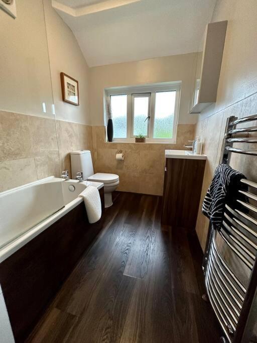 Stunning 5 Bed House In Chapel Allerton, Sleeps 9 Leeds  Esterno foto